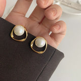 Imitation Pearl Earring for Women Gold Color Round Stud Earrings Wedding gift Irregular Design Unusual Earrings bijoux femme