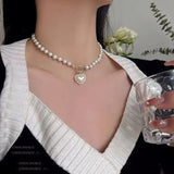 New Korean Elegant Pearl Beads Necklace For Women Ladies Fashion Rhinestone Shell Heart Pendent Necklace Choker Jewelry