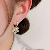 New Luxury White Zircon Flower Drop Earrings for Women Fashion Exquisite Sweet Temperament Girls Jewelry Gift Wholesale