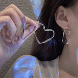 Twist Metal Heart Hoop Earrings for Women Golden Silver Color Hollow Out Big Love Earrings Brief Street Romantic Jewelry as Gift