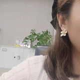 Korea New Jewelry Exaggerated White Acrylic Zircon Flower Earrings Elegant Women Design Fashion Wedding Party Accessories