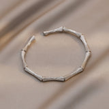 NEW 1 Simple White Shellfish Board Bend Metal Geometric Overlap Acetic Resin Open Bangle for Women Girls Jewellery