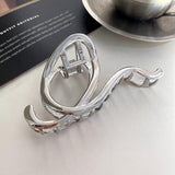 Ruoshui Woman Silver Capital Q Design Hair Claws Ladies Fashion Washing Face Hair Clips Hairpins Girls Metal Hair Accessories