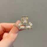 Pearl Rhinestone Mini Hair Claw Retro Diamond Flower Women Girls Crab Claw Clip Small Hairpins Hair Crabs Girls Hair Accessories