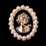 Hot Sales Pearl Brooches For Women Oil Drop Queen Brooch Lapel Pins Oval Shape Pearl Brooches Fashion Jewelry Noble Gifts