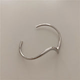 NEW 1 Simple White Shellfish Board Bend Metal Geometric Overlap Acetic Resin Open Bangle for Women Girls Jewellery