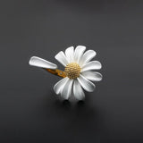 New Fashion Asymmetric Tassel Flower Earrings For Women Korean Style White Daisy Rhinestone Earring Girl Party Jewelry Gift