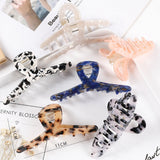 New Acetate Hair Claws Crab Clamps Charm Claw Clips Women Girls Leopard Hair Clips Retro Cross Hairdress Hair Styling Tool